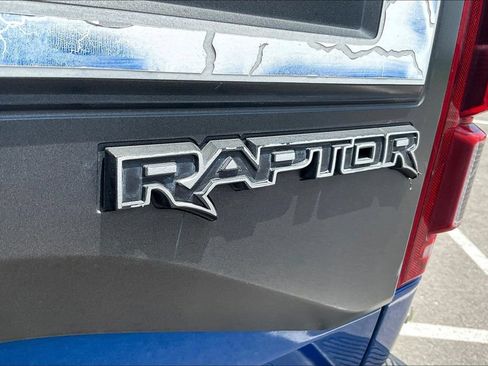 Used 2017 Ford F150 Raptor w/ Equipment Group 802A Luxury AWD/4WD image 34