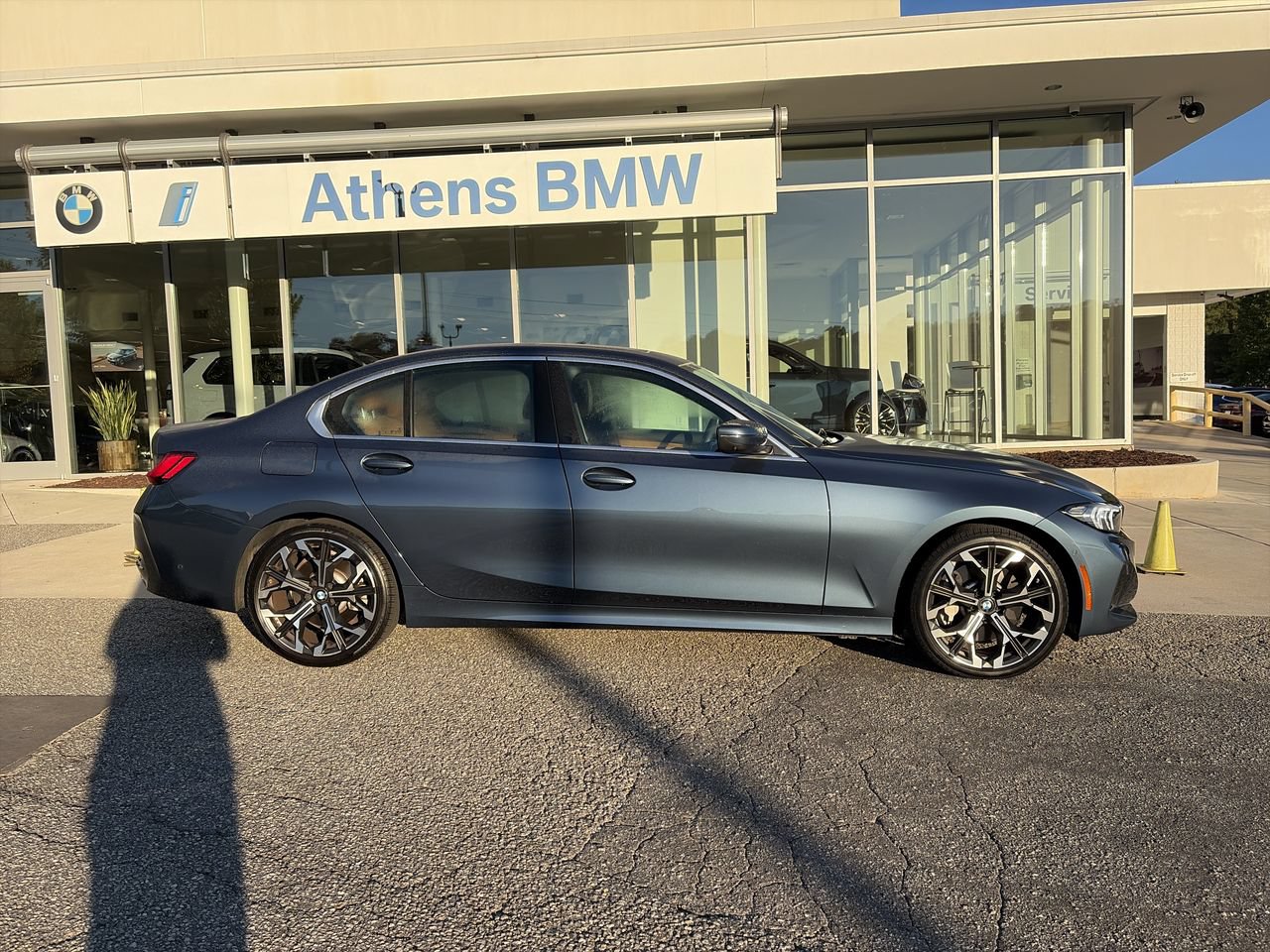 Used 2026 BMW 330i Sedan RWD image 9