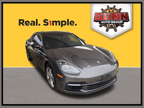 Used 2018 Porsche Panamera 4S image 1