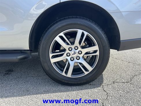 Used 2024 Ford Expedition Limited image 37