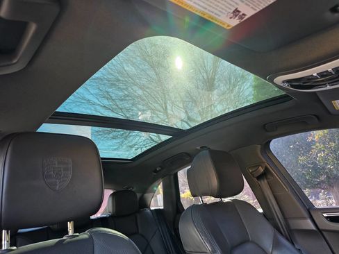 Used 2017 Porsche Macan image 33