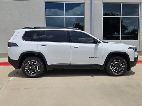 New 2026 Jeep Cherokee Limited AWD/4WD image 2