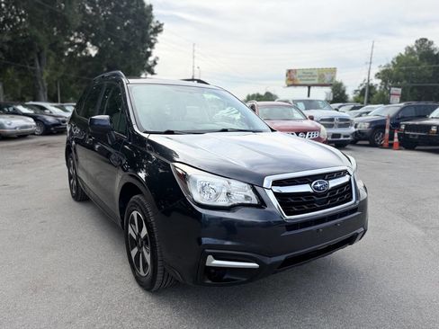 Used 2017 Subaru Forester 2.5i Premium w/ All-Weather Package AWD/4WD image 3