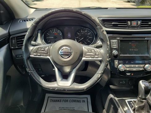 Certified 2021 Nissan Rogue Sport SV FWD image 17