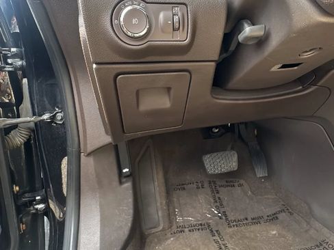 Used 2014 Buick Verano Leather FWD image 12