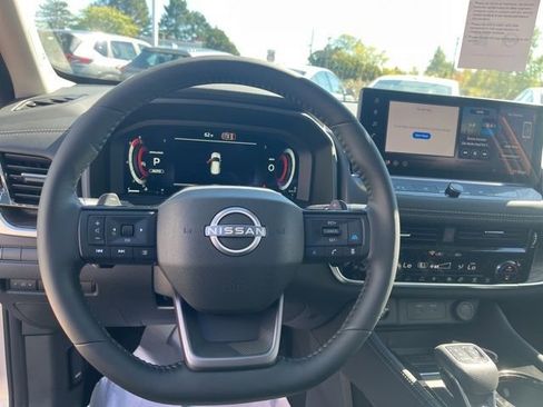 New 2026 Nissan Rogue Platinum w/ Platinum Premium Package image 17