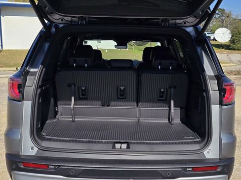 New 2026 GMC Acadia Elevation w/ Elevation Premium Package image 7