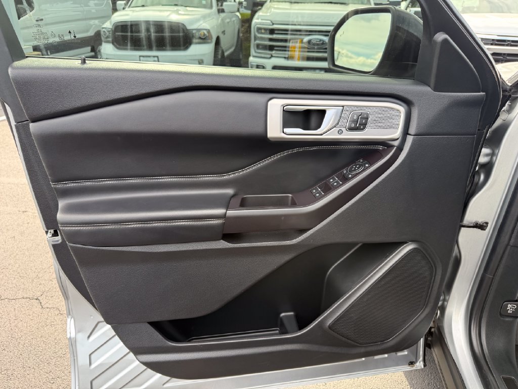 Used 2020 Ford Explorer ST AWD/4WD image 12