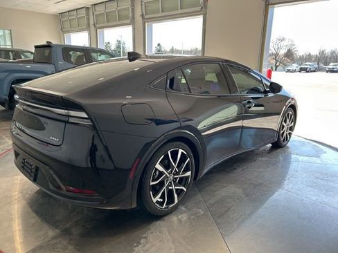 Used 2025 Toyota Prius Plug-In Hybrid w/ Limited Premium Package image 8