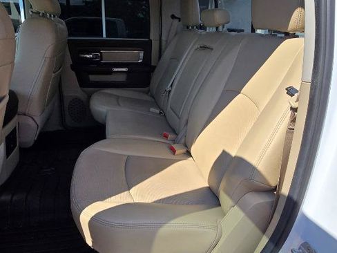 Used 2014 RAM 1500 Laramie w/ Convenience Group AWD/4WD image 16