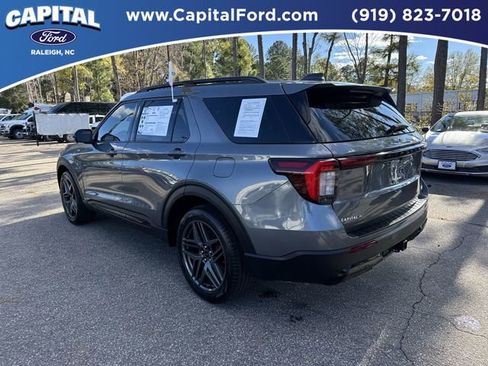 Certified 2025 Ford Explorer ST-Line w/ ST-Line Street Pack image 6