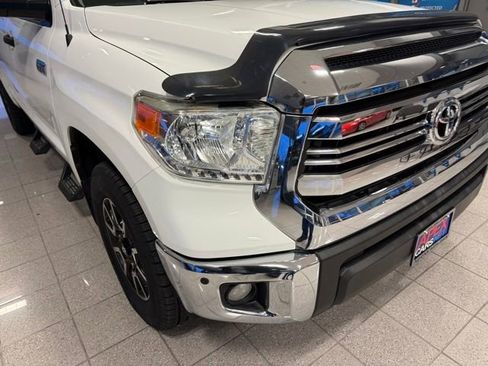 Used 2016 Toyota Tundra SR5 w/ TRD Off Road Package image 9