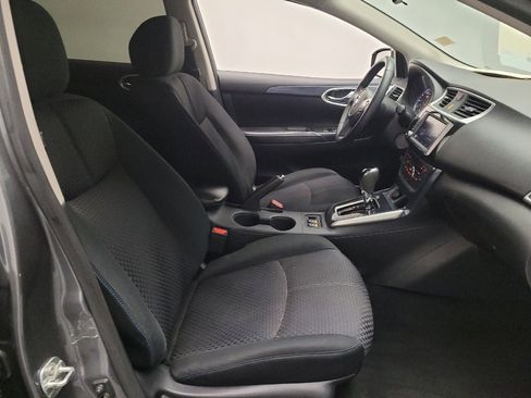 Used 2019 Nissan Sentra SR image 21