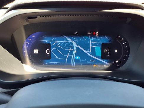 Certified 2023 Volvo XC40 B5 Plus w/ Climate Package AWD/4WD image 11