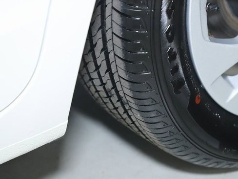 Certified 2025 Subaru Impreza 2.0i image 34