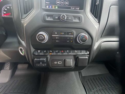 Used 2024 Chevrolet Silverado 2500 Custom w/ Custom Value Package image 33