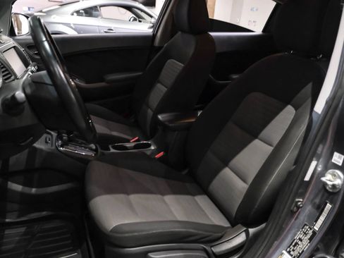 Used 2017 Kia Forte S FWD image 26