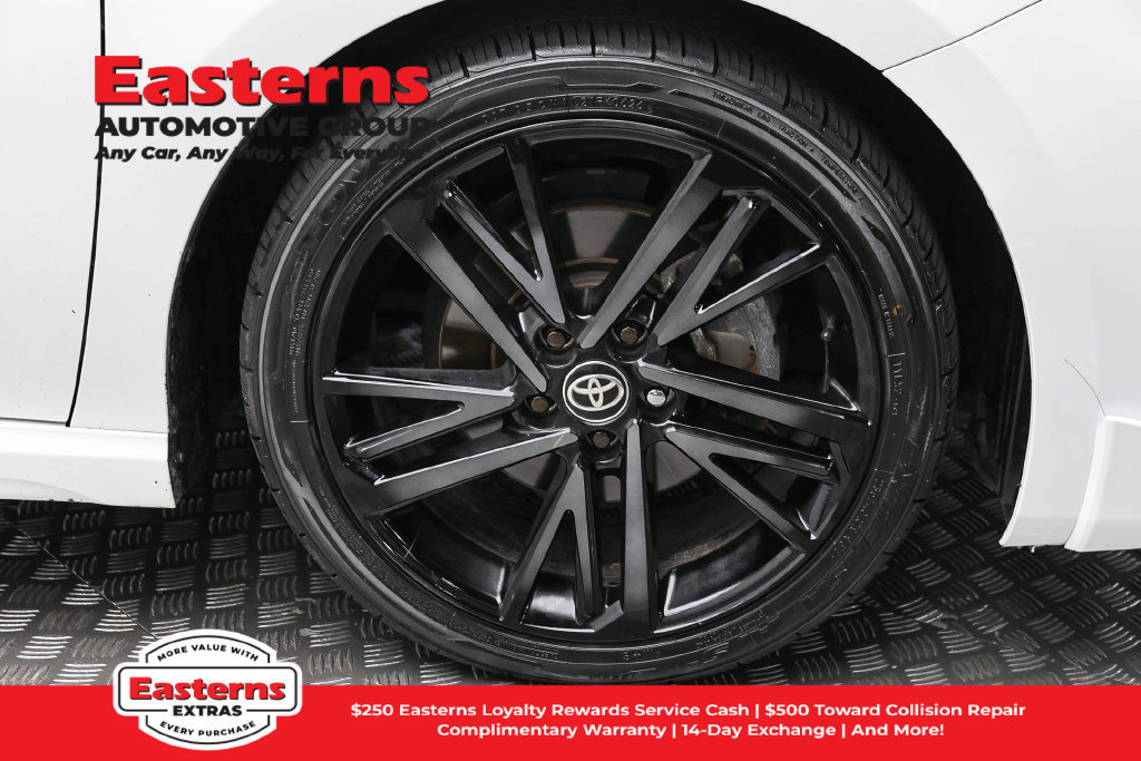 Used 2025 Toyota Camry XSE AWD/4WD image 28