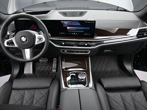 Used 2026 BMW X5 xDrive40i w/ M Sport Package image 13