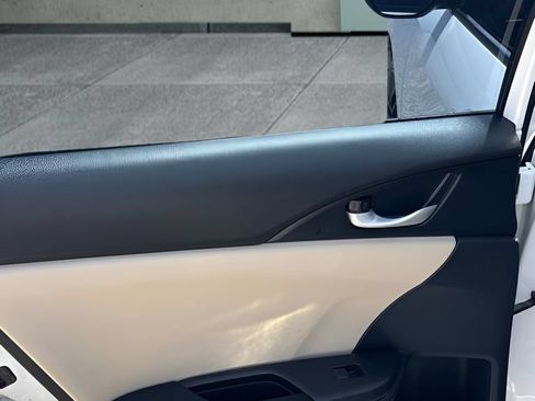 Used 2020 Honda Civic LX image 14