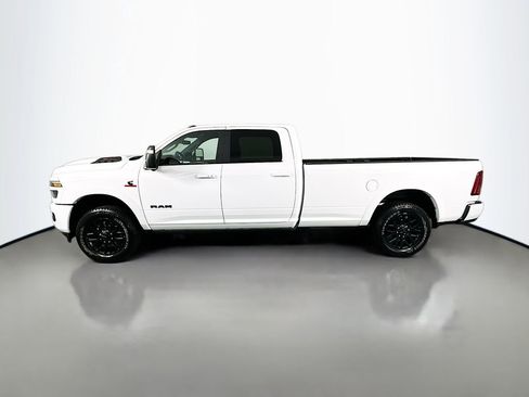 Used 2025 RAM 2500 Limited AWD/4WD image 4