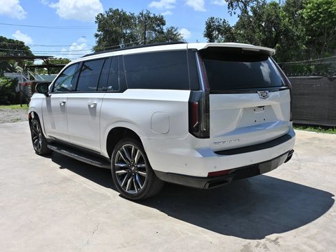 Used 2021 Cadillac Escalade ESV Sport AWD/4WD image 5