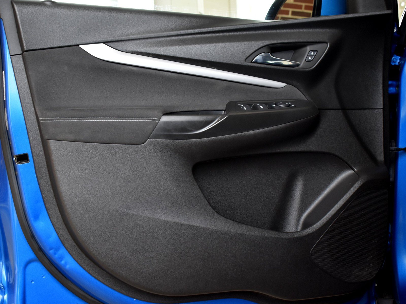 Used 2022 Chevrolet Bolt EUV LT w/ Comfort Package FWD image 25