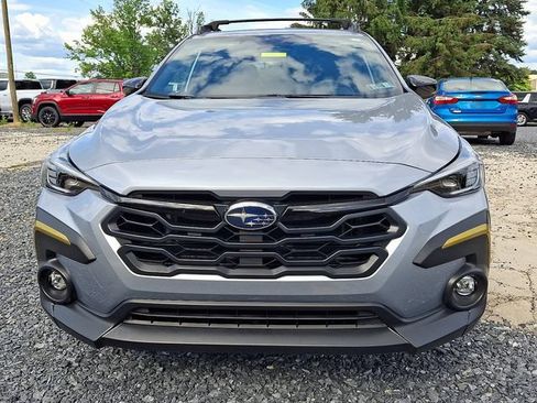 Used 2025 Subaru Crosstrek 2.5i Sport AWD/4WD image 2
