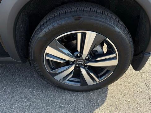 Certified 2023 Nissan Rogue SL w/ SL Premium Package image 9