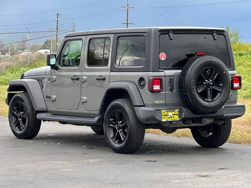 Used 2023 Jeep Wrangler Sport image 6