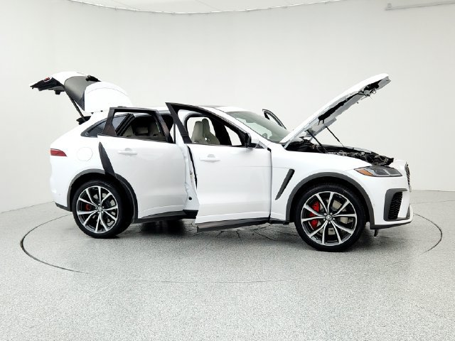 Certified 2026 Jaguar F-PACE SVR AWD/4WD image 10
