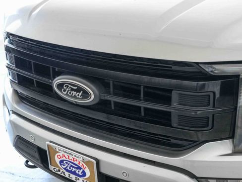 Certified 2022 Ford F150 Platinum w/ Equipment Group 701A High AWD/4WD image 10