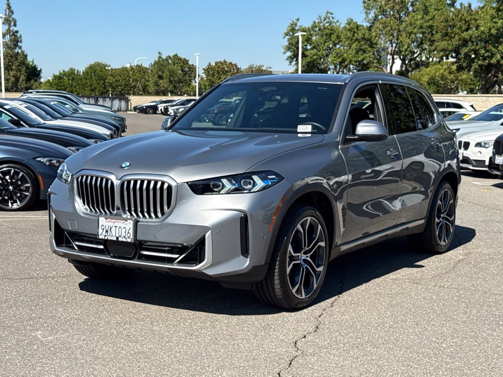 Used 2026 BMW X5 sDrive40i RWD image 2