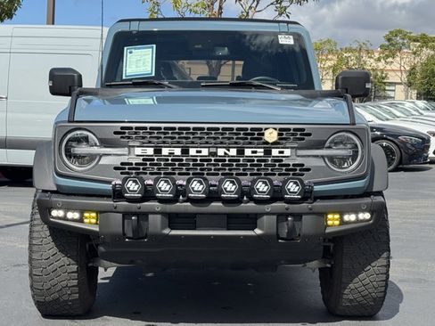 Used 2022 Ford Bronco Badlands image 3