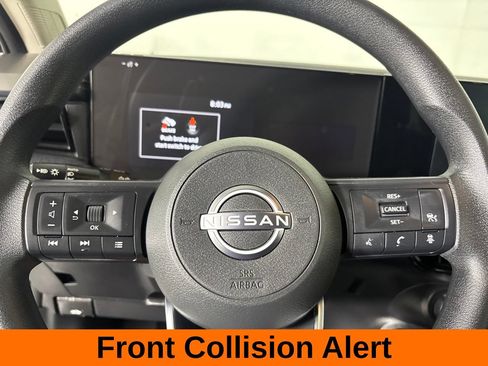 Used 2025 Nissan Kicks SV FWD image 14