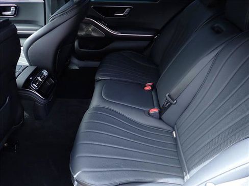 Used 2023 Mercedes-Benz S 500 4MATIC image 8