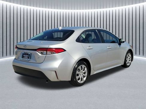 Used 2023 Toyota Corolla LE FWD image 6
