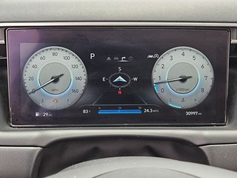 Used 2023 Hyundai Tucson Limited FWD image 16