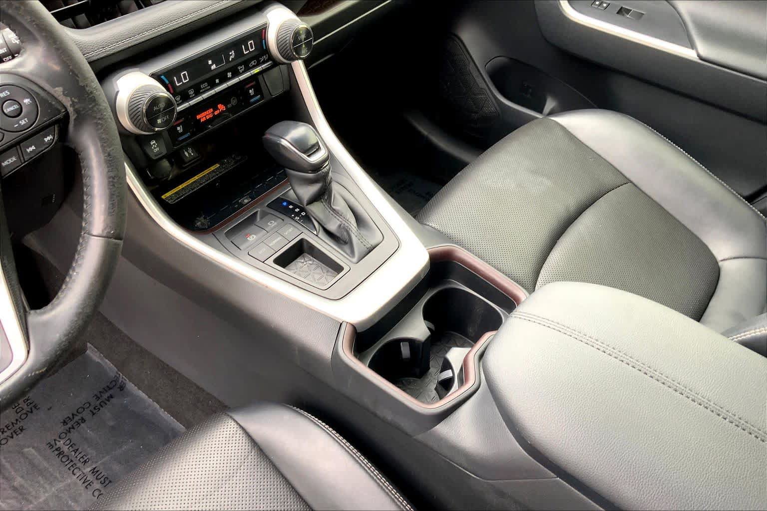 Used 2019 Toyota RAV4 Limited w/ Advanced Technology Package FWD image 16
