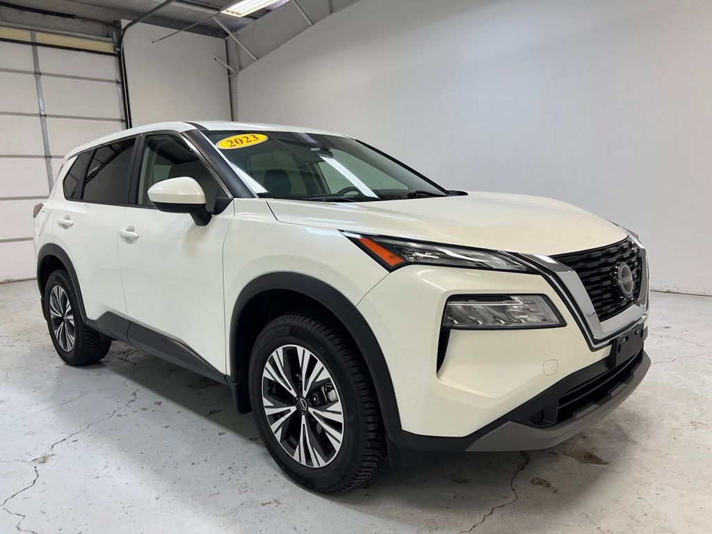 Used 2023 Nissan Rogue SV AWD/4WD image 8