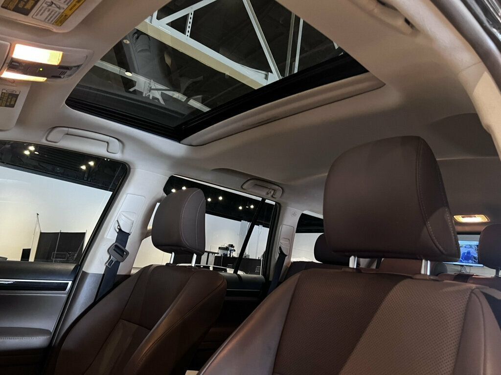 Used 2019 Lexus GX 460 w/ Navigation Package AWD/4WD image 16