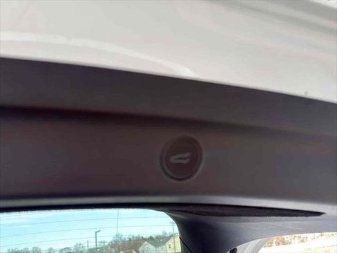 Used 2023 Tesla Model Y Long Range image 28