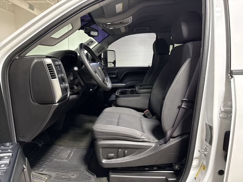 Used 2016 Chevrolet Silverado 3500 LT w/ LT Convenience Package AWD/4WD image 19