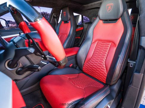 Used 2019 Lamborghini Urus image 30