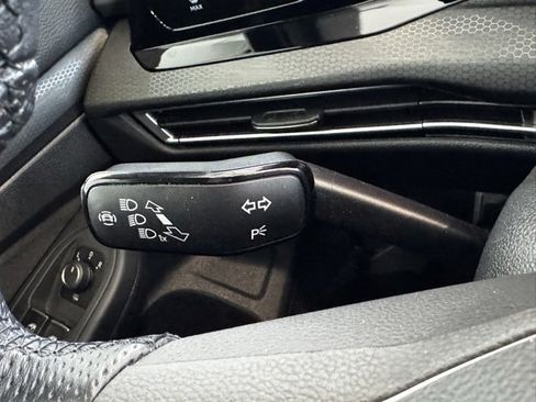 Used 2022 Volkswagen GTI S image 24