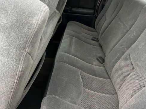 Used 2004 Chevrolet Silverado 2500 LS RWD image 5