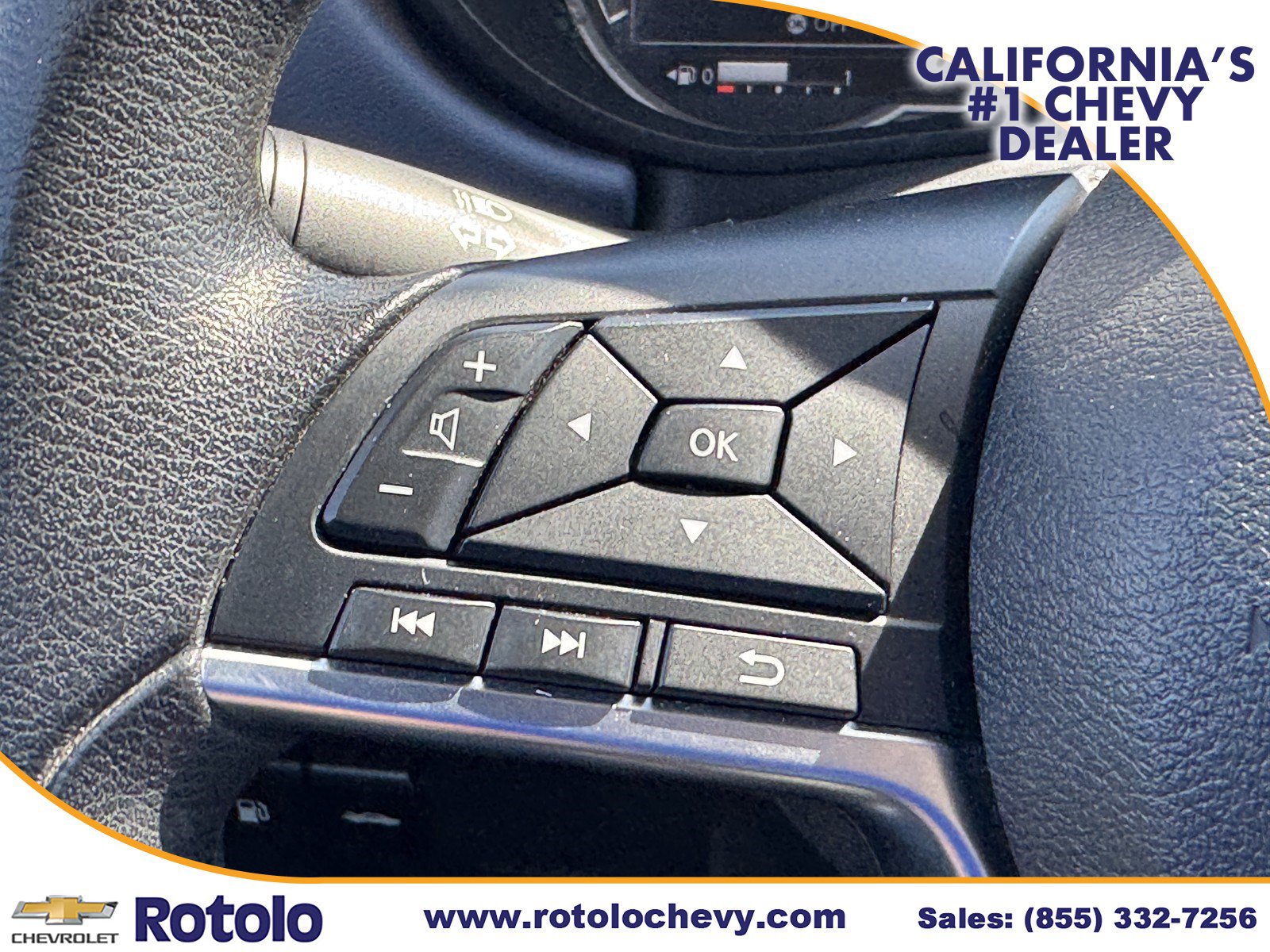 Used 2024 Nissan Versa SV FWD image 22
