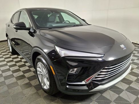 Used 2024 Buick Envista Preferred w/ Convenience II Package image 7