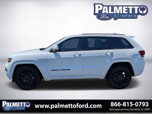 Used 2021 Jeep Grand Cherokee Laredo X AWD/4WD image 7
