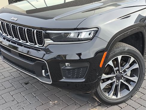 Used 2022 Jeep Grand Cherokee Overland image 11